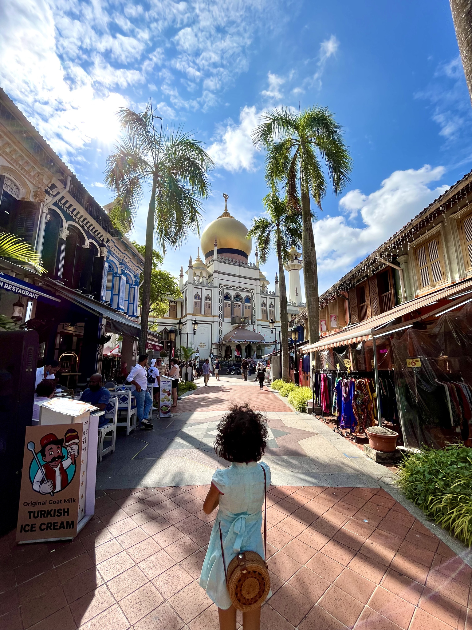 kids travel safety - how to keep kids safe while traveling