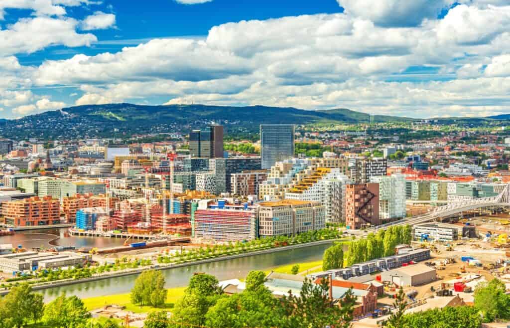 oslo cityscape sunny day