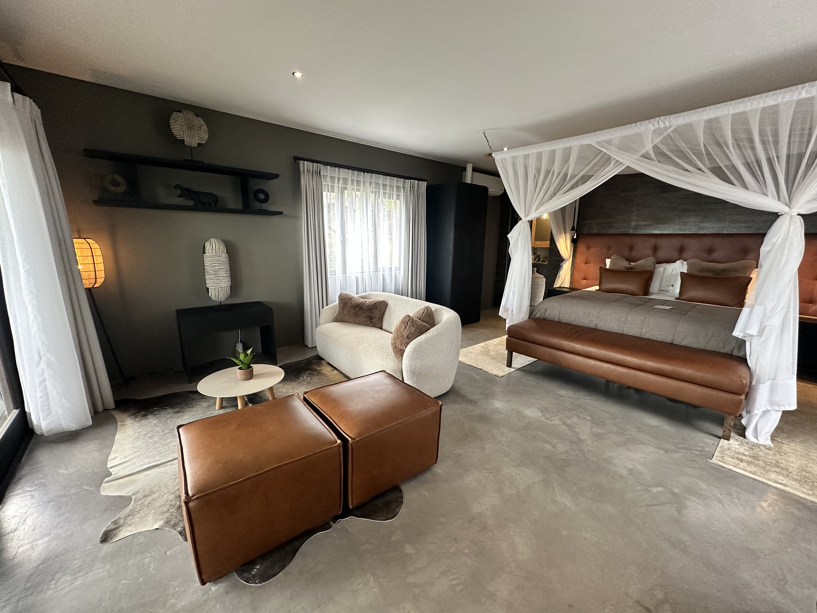 first african safari travel tips - Many safari camps offer daily laundry service