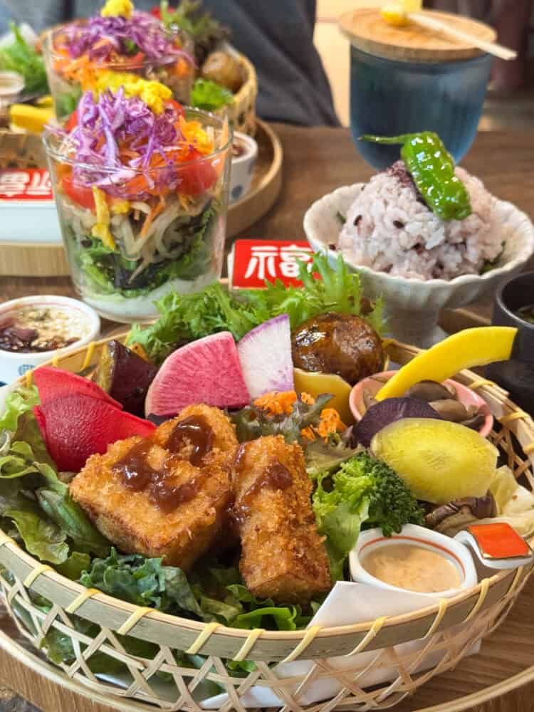 Set lunch at Cotonoha vegan restaurant in Hase, Kamakura.