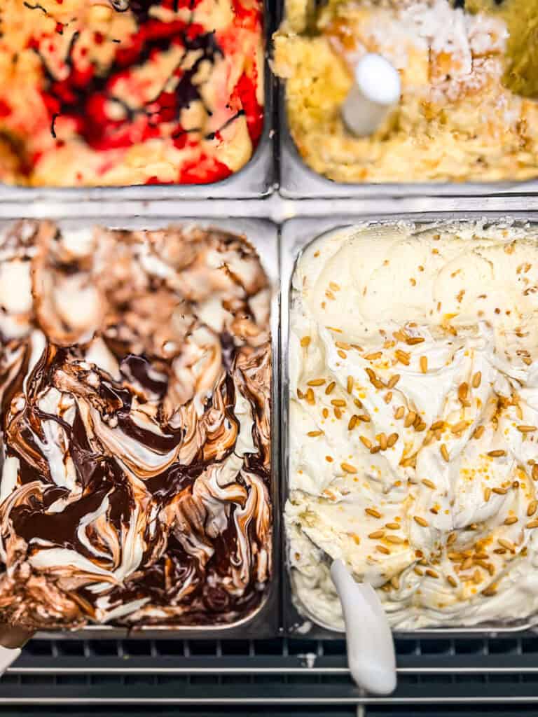 gelato in shop
