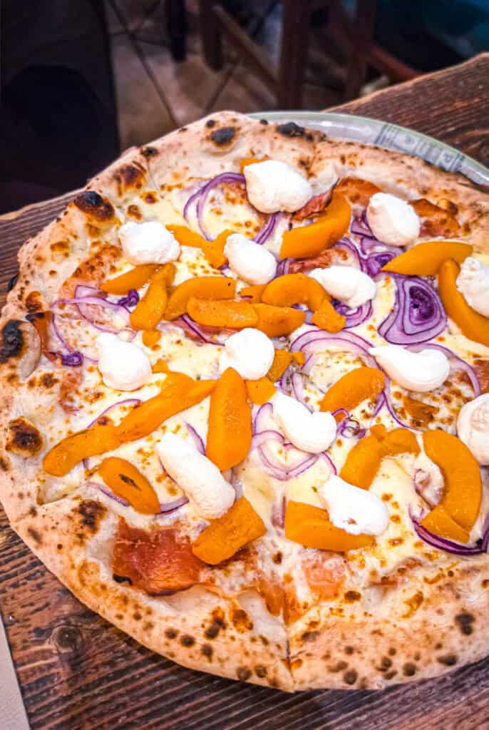 peach pizza