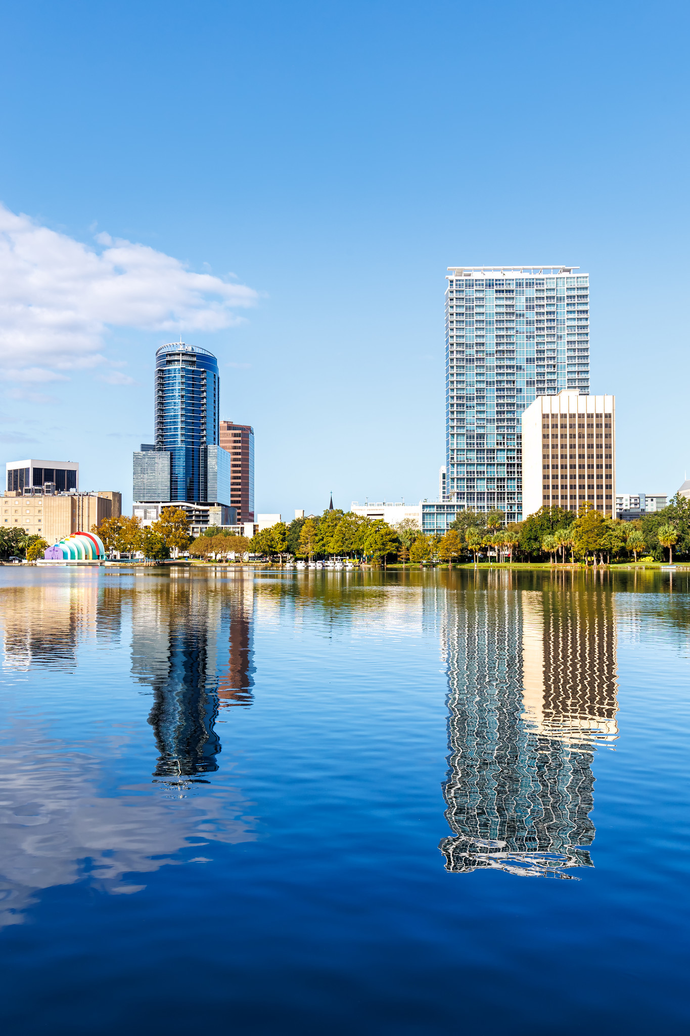 weekend in Orlando - Pedal a Swan Boat on Lake Eola