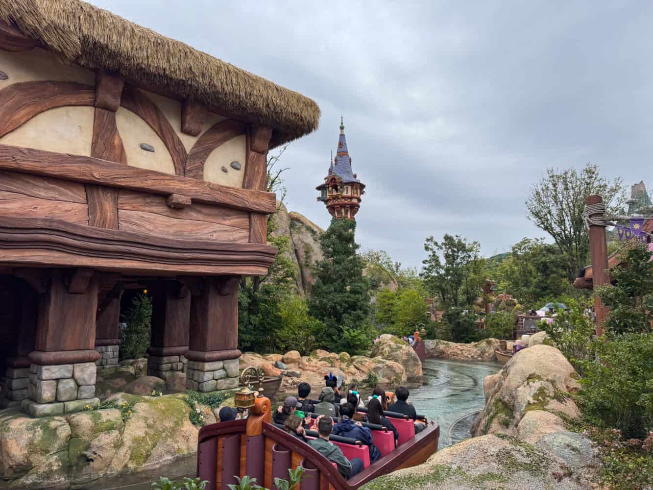 Outside section of Rapunzel’s Lantern Festival ride at Tokyo DisneySea.