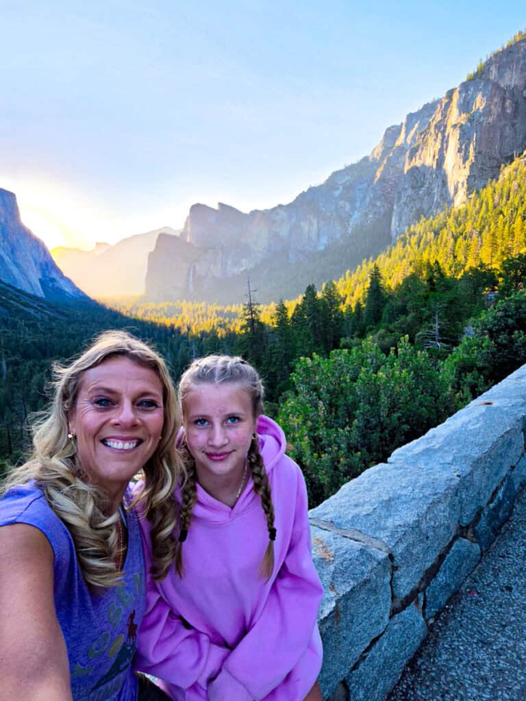 mother and daughter at tunnel view sunrise